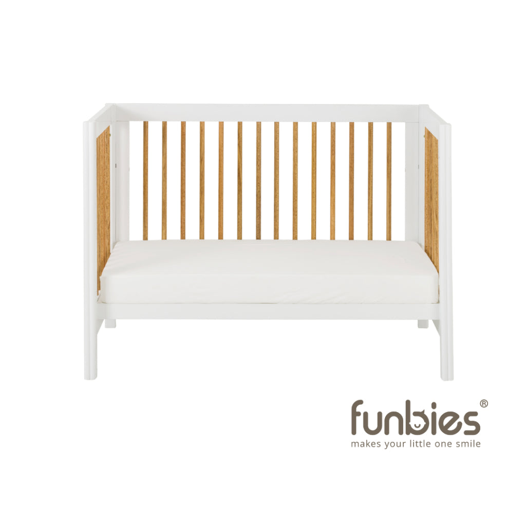 Funbies Clover 3in1 Baby Cot Set (White)